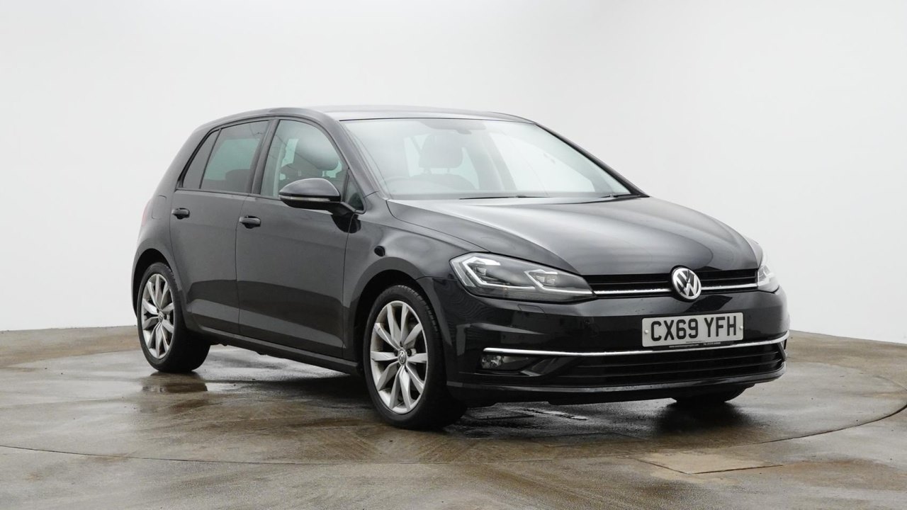 Main listing image - Volkswagen Golf