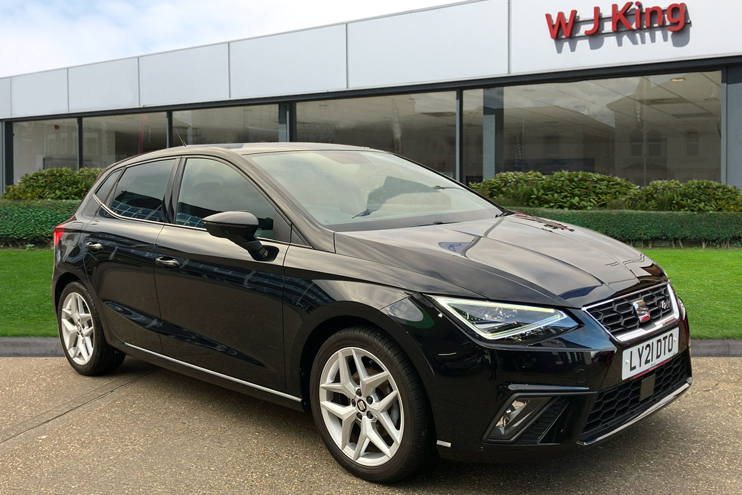 Main listing image - SEAT Ibiza