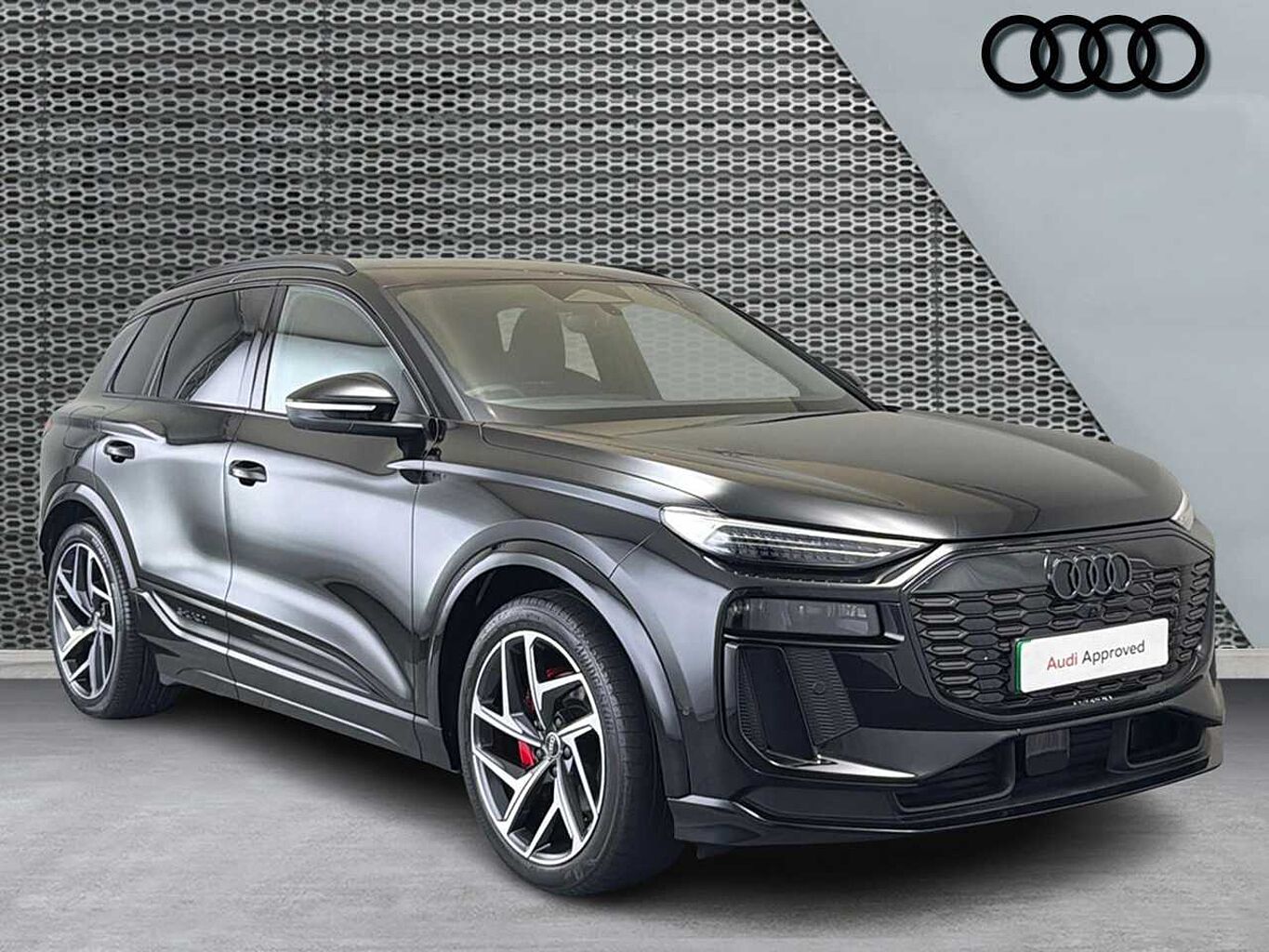 Main listing image - Audi Q6