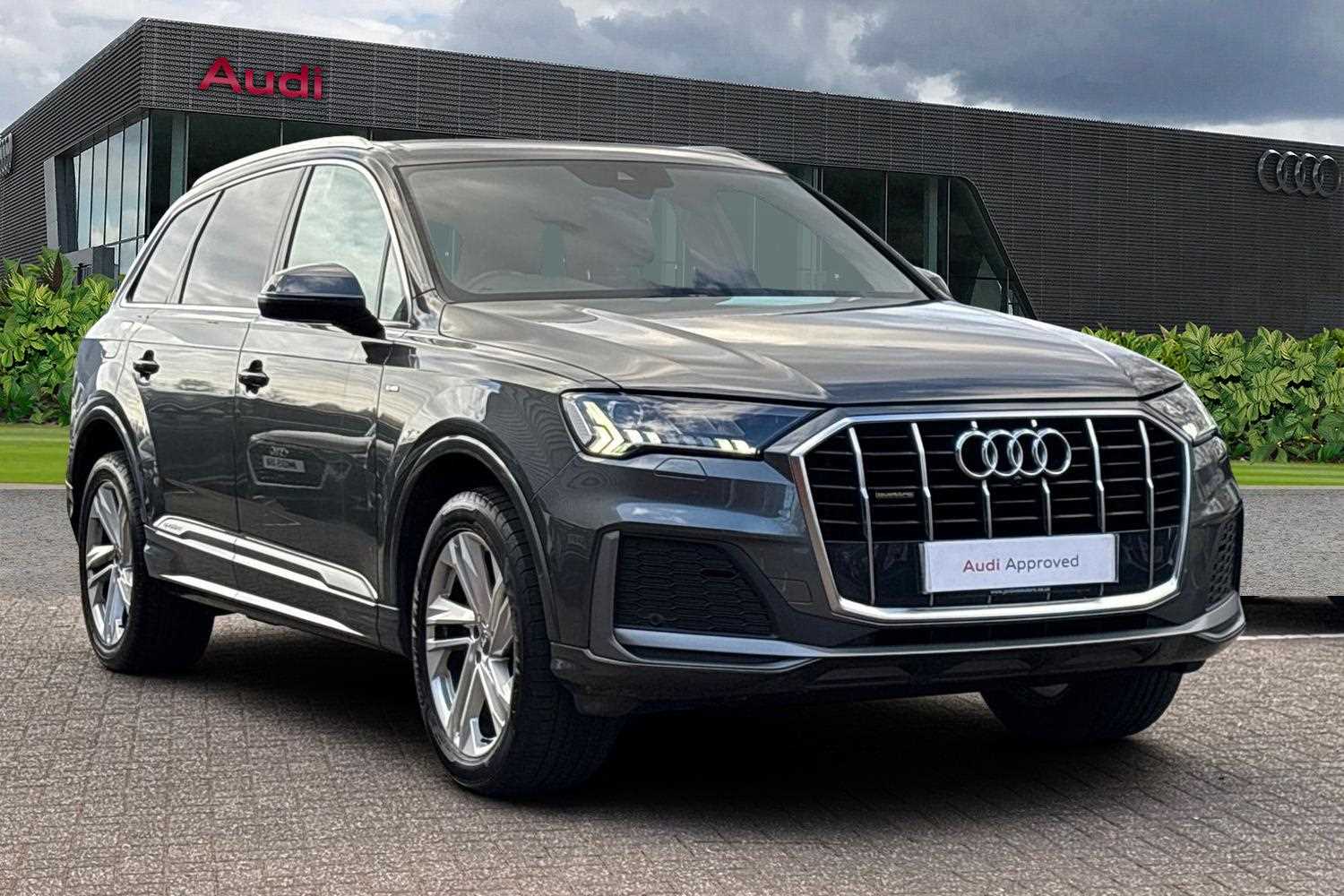 Main listing image - Audi Q7