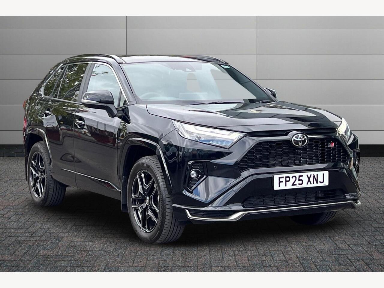 Main listing image - Toyota RAV4