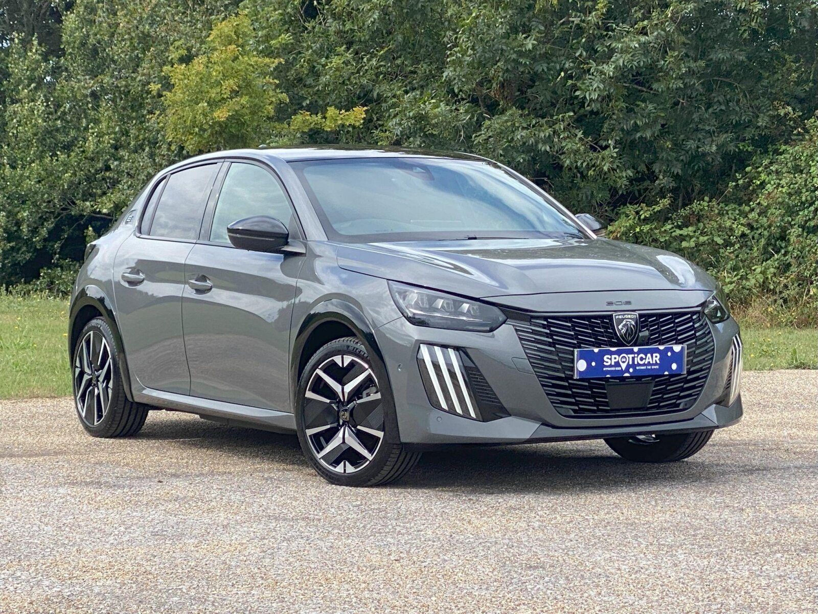 Main listing image - Peugeot e-208