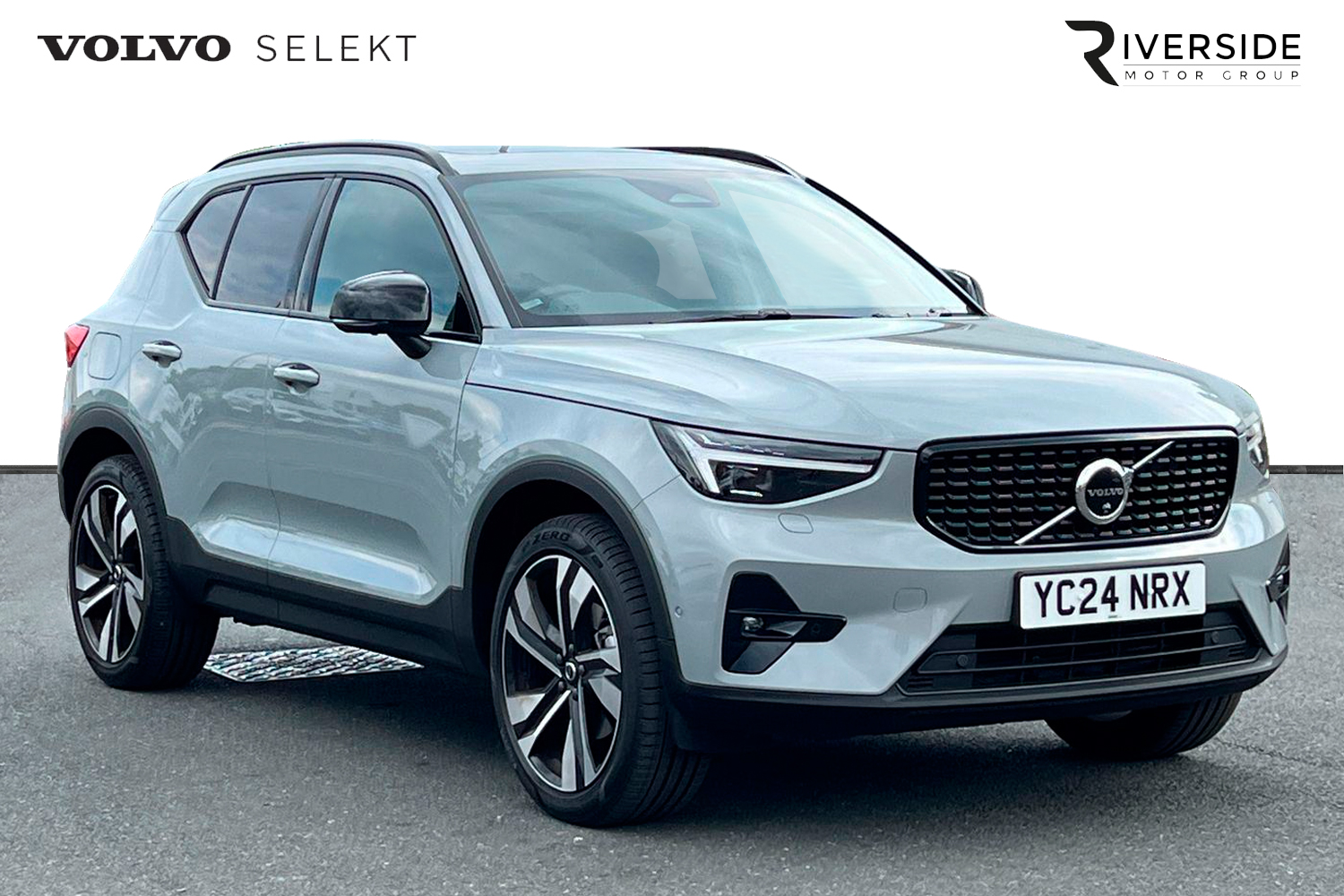 Main listing image - Volvo XC40