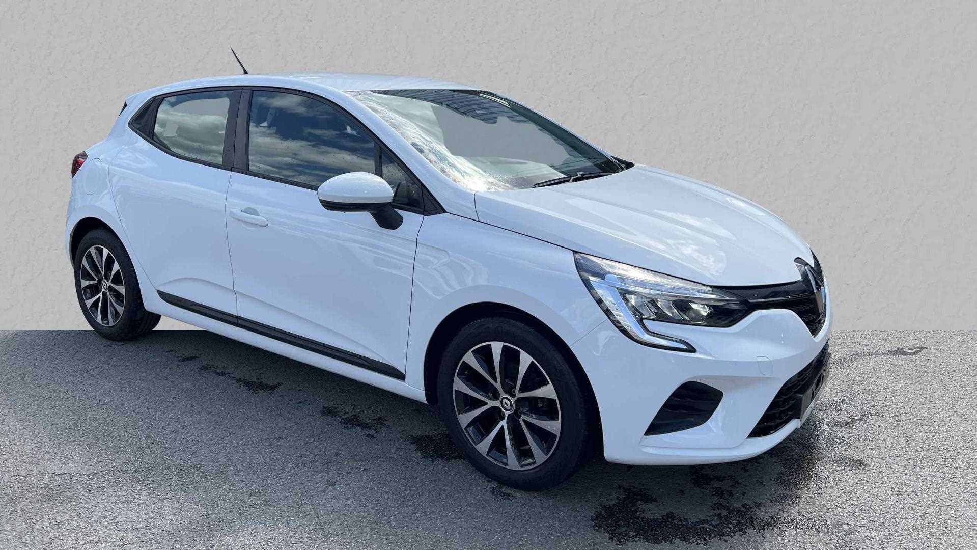 Main listing image - Renault Clio