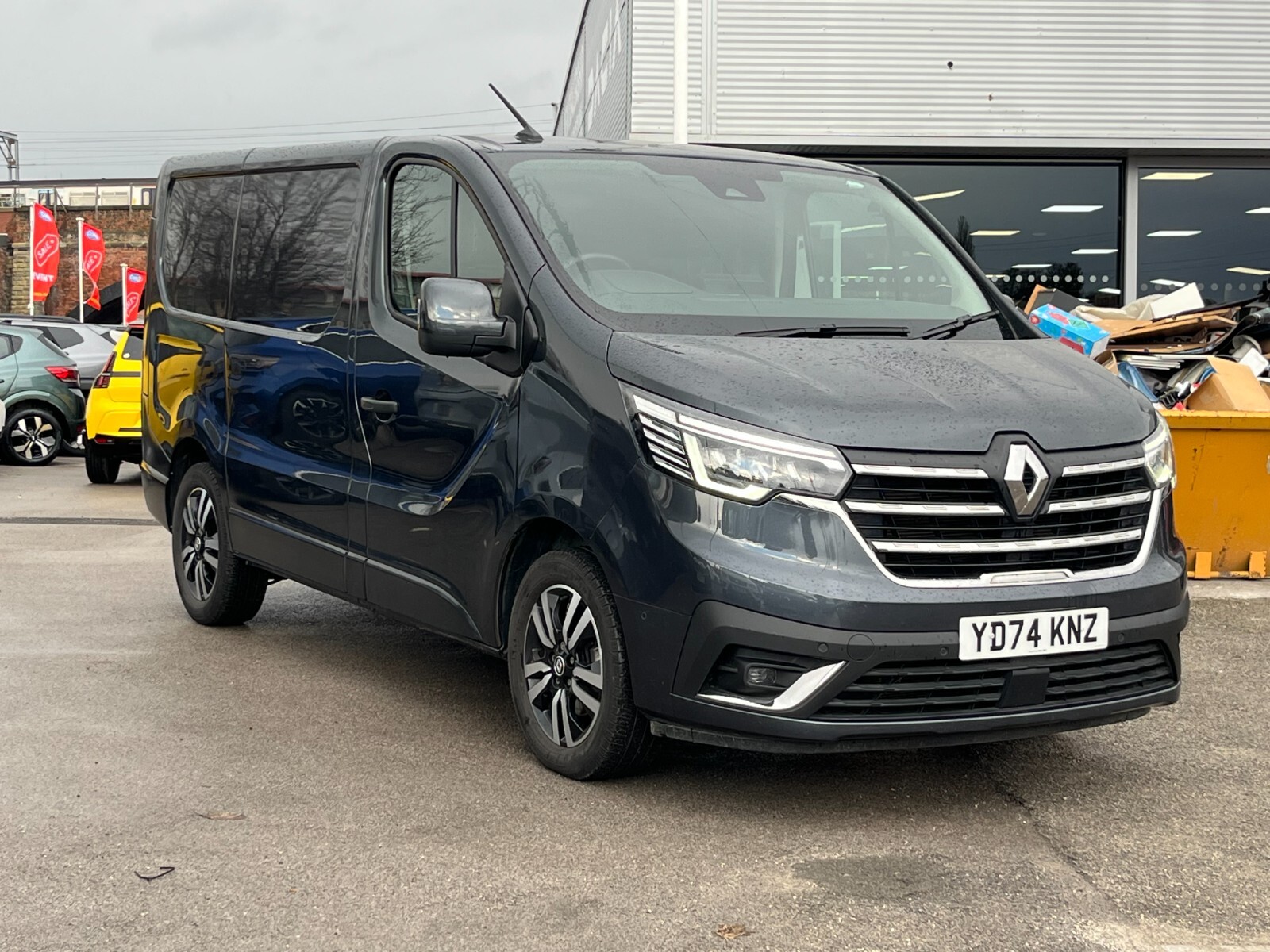 Main listing image - Renault Trafic