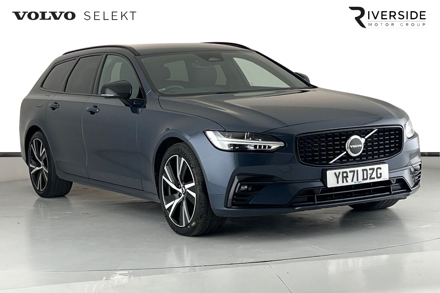 Main listing image - Volvo V90