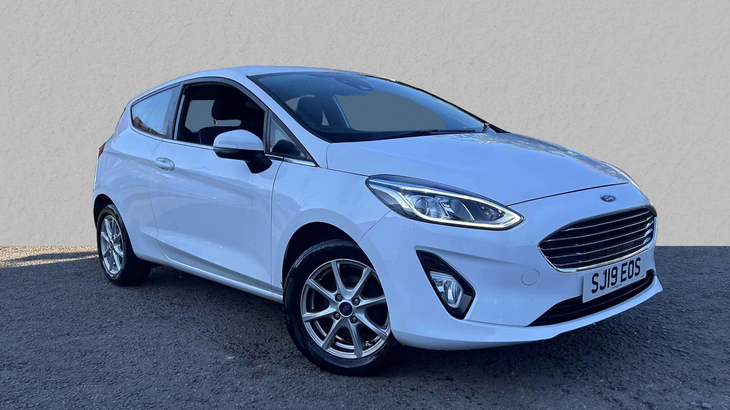 Main listing image - Ford Fiesta