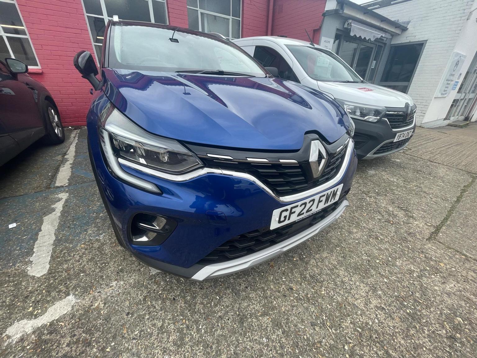 Main listing image - Renault Captur