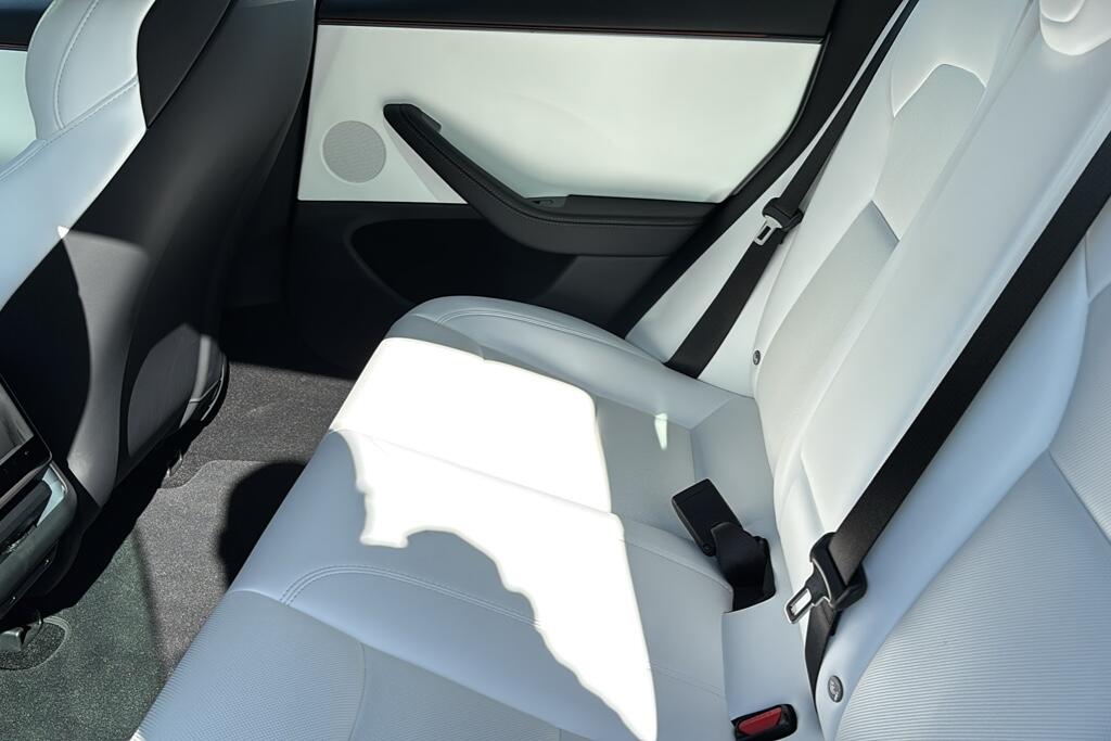 Main listing image - Tesla Model 3