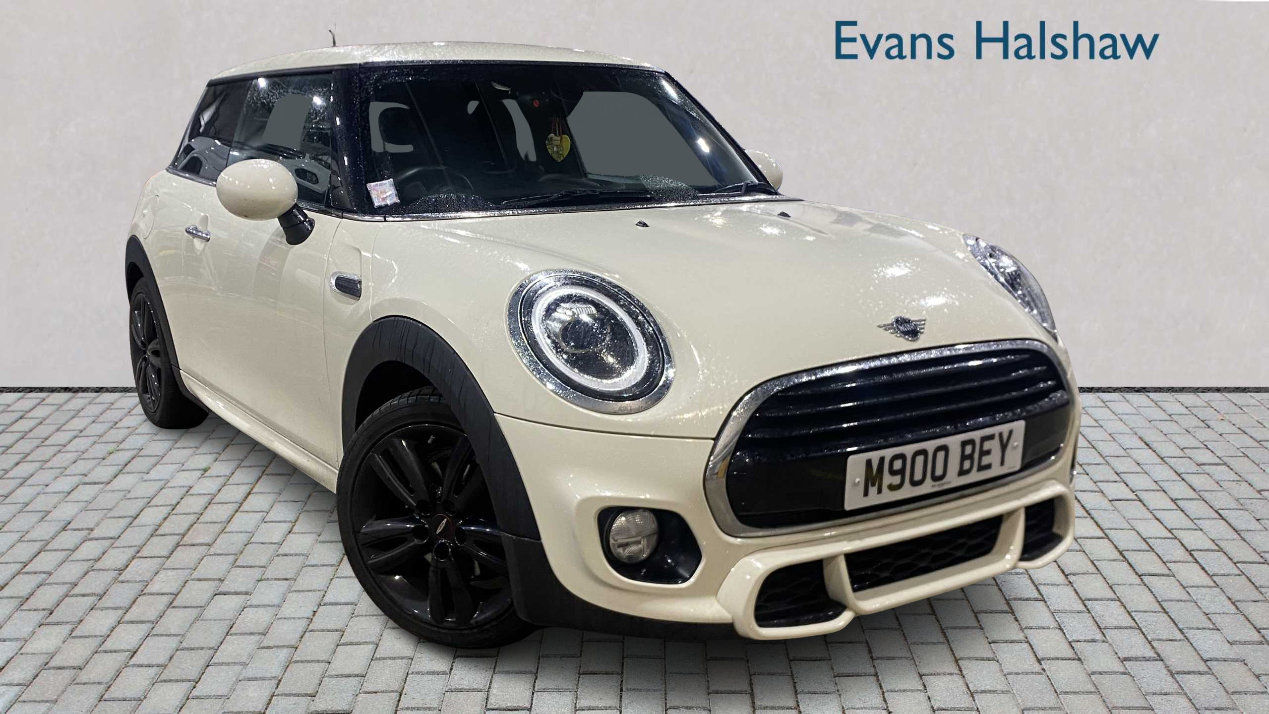 Main listing image - MINI Hatchback