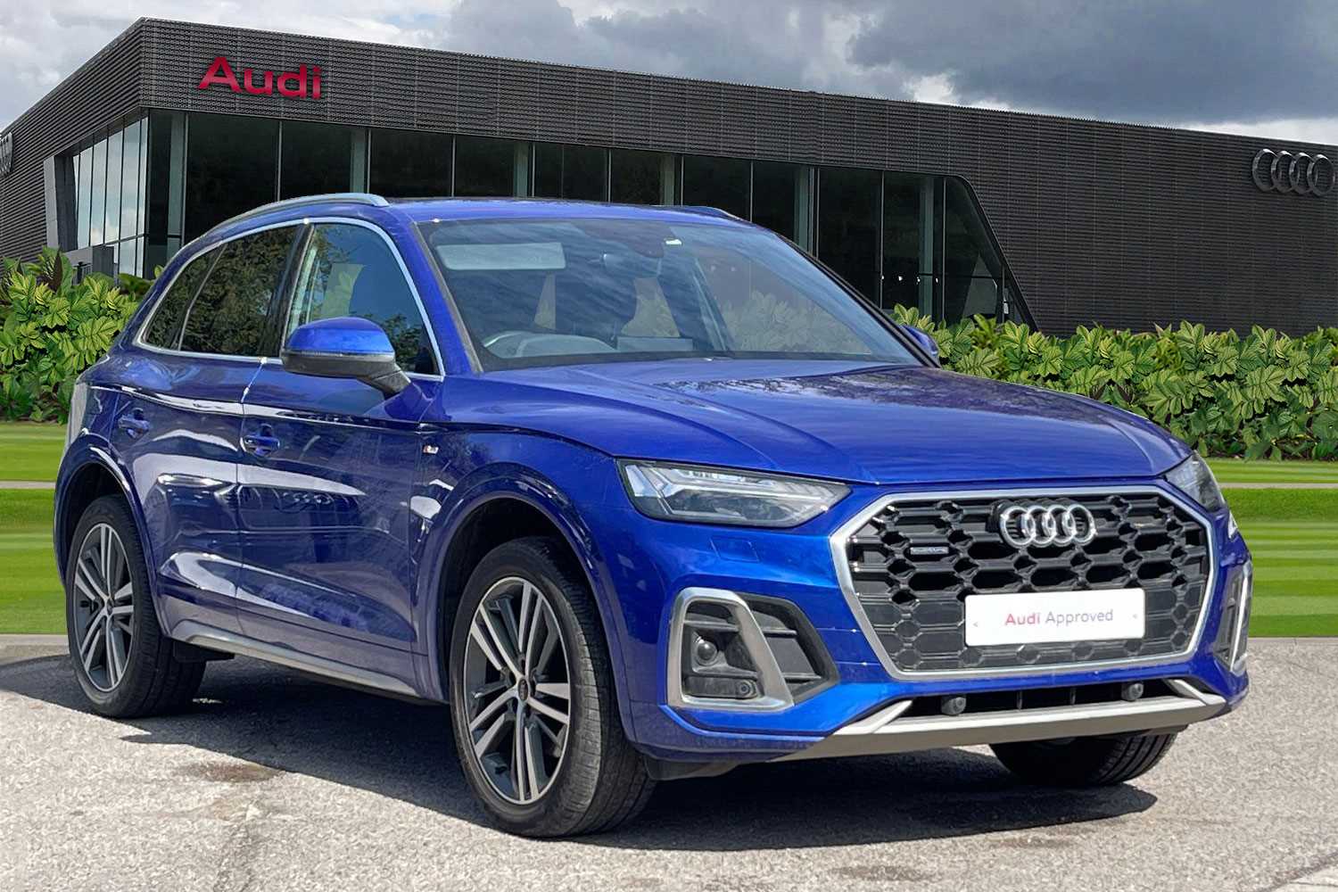 Main listing image - Audi Q5