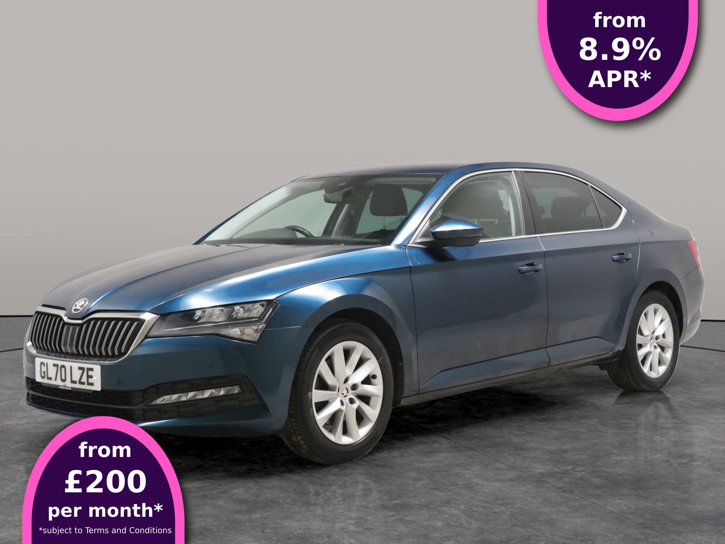 Main listing image - Skoda Superb