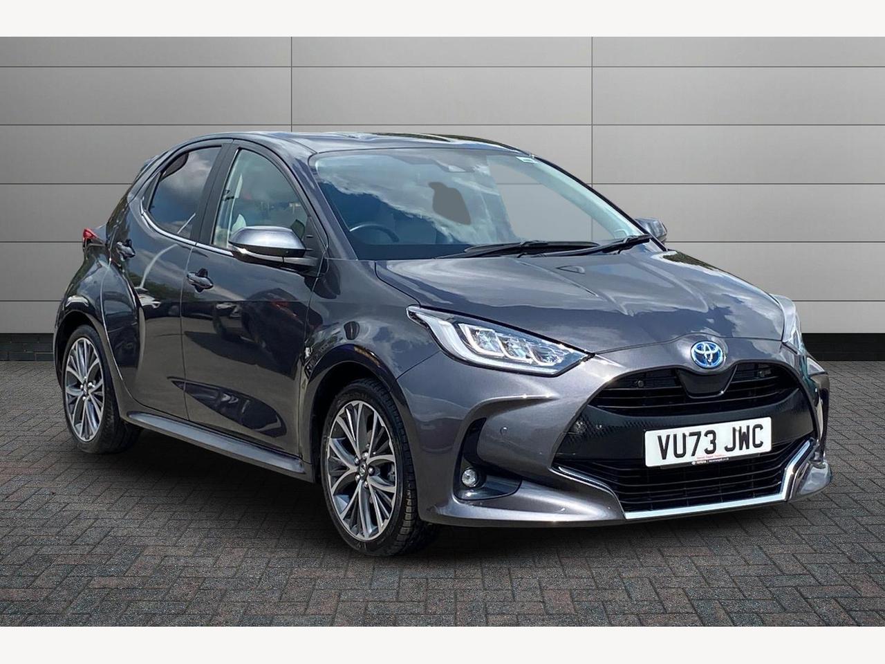 Main listing image - Toyota Yaris