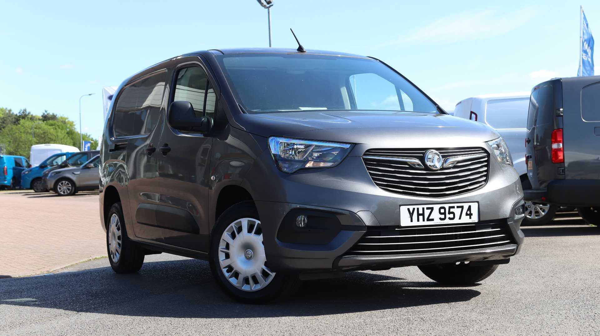 Main listing image - Vauxhall Combo Cargo