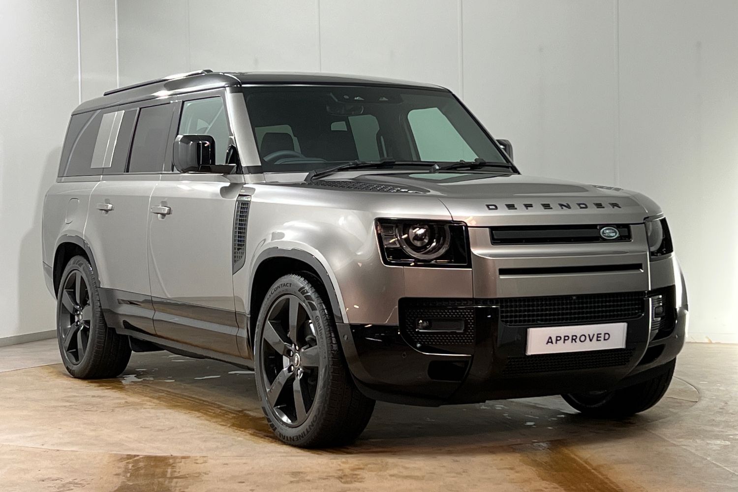 Main listing image - Land Rover Defender