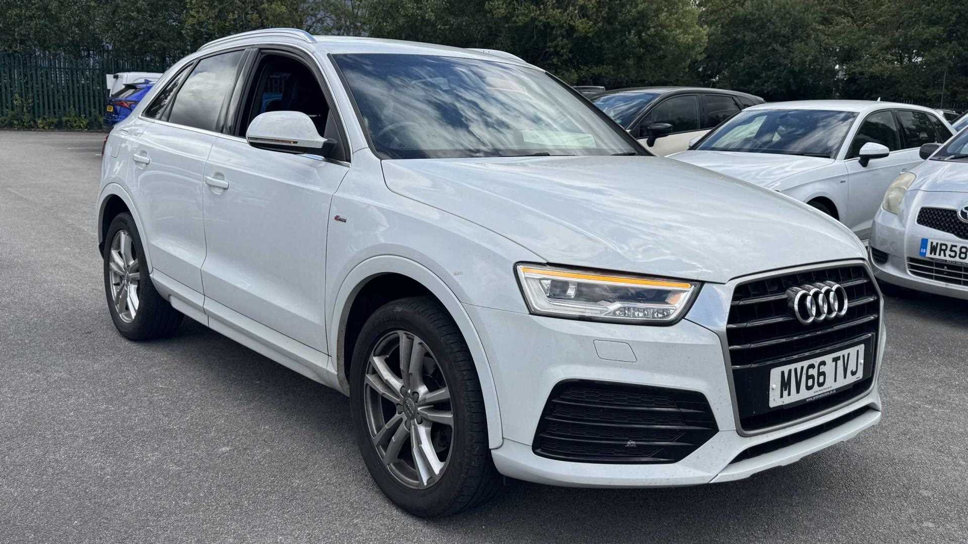 Main listing image - Audi Q3