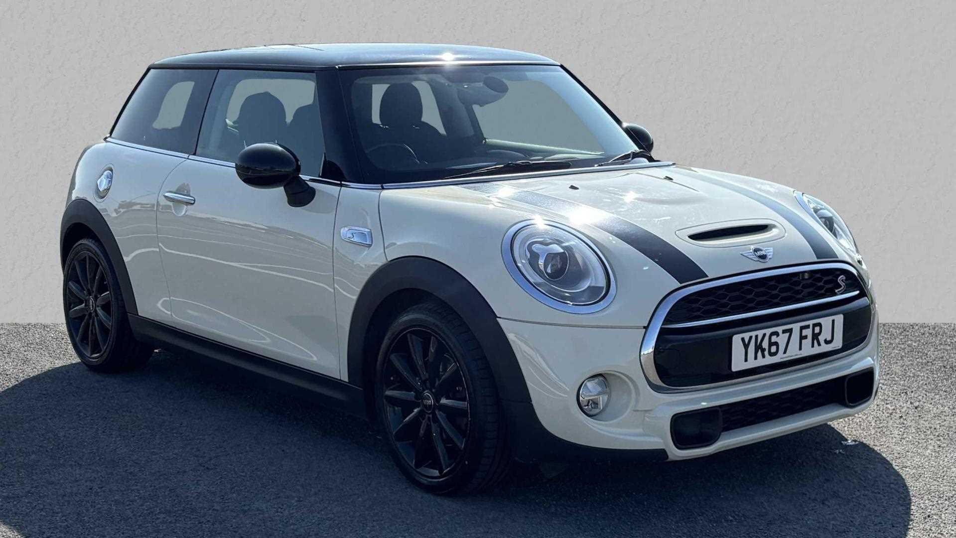 Main listing image - MINI Hatchback