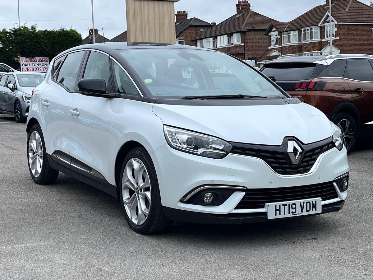 Main listing image - Renault Scenic