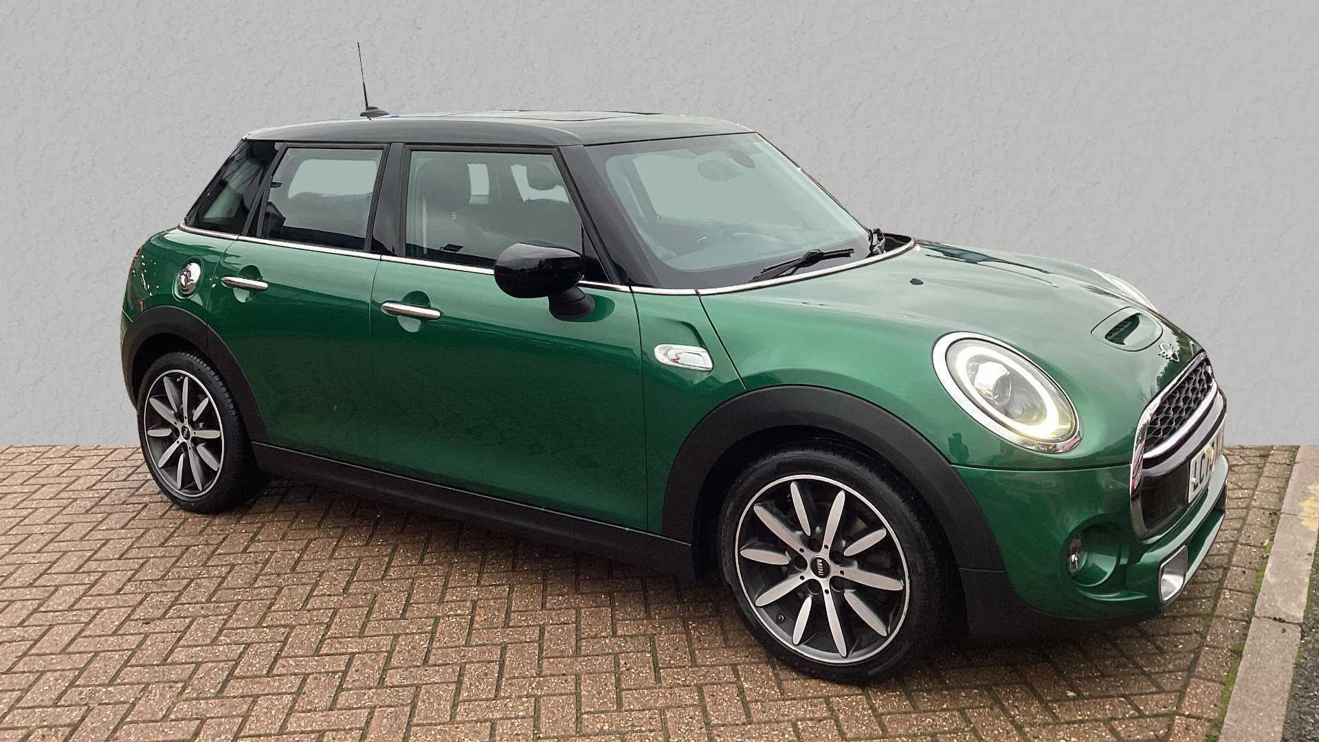 Main listing image - MINI Hatchback 5dr