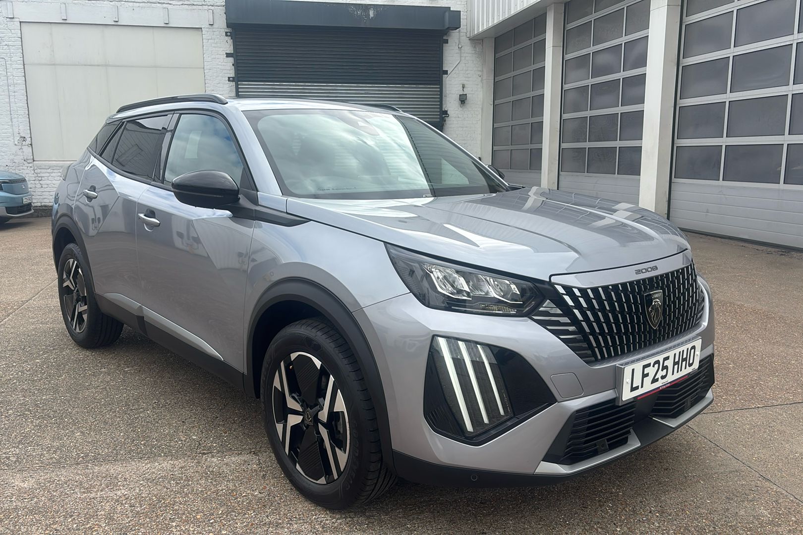 Main listing image - Peugeot 2008