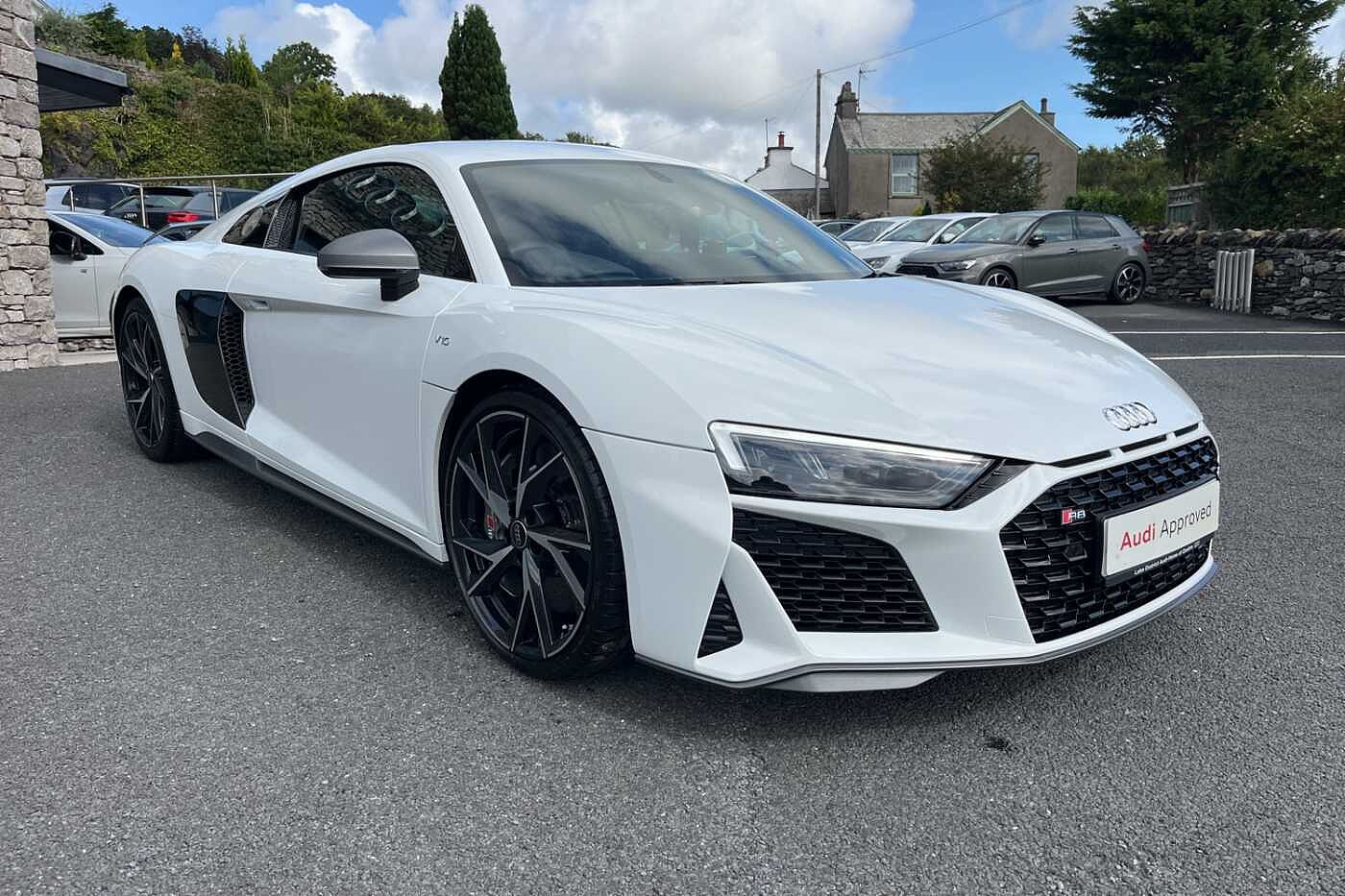 Main listing image - Audi R8