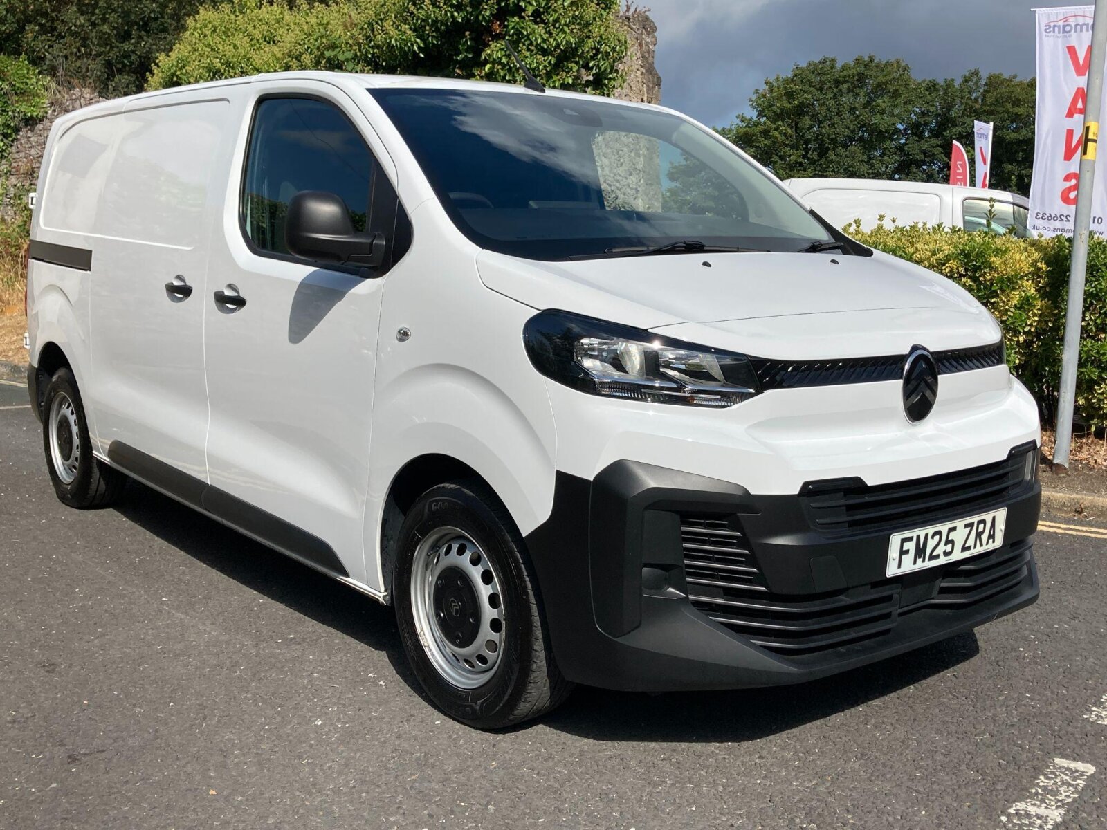 Main listing image - Citroen Dispatch