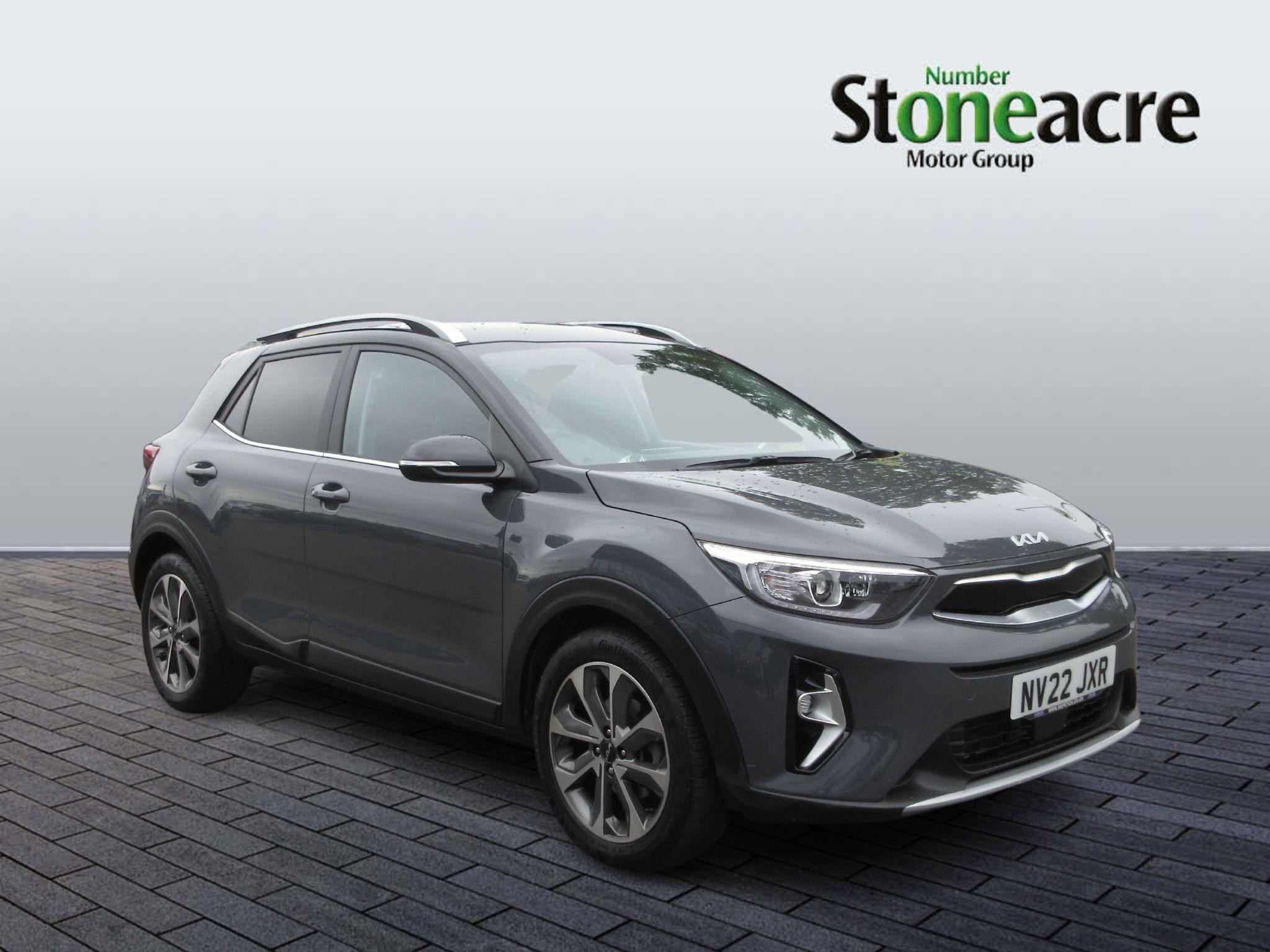 Main listing image - Kia Stonic