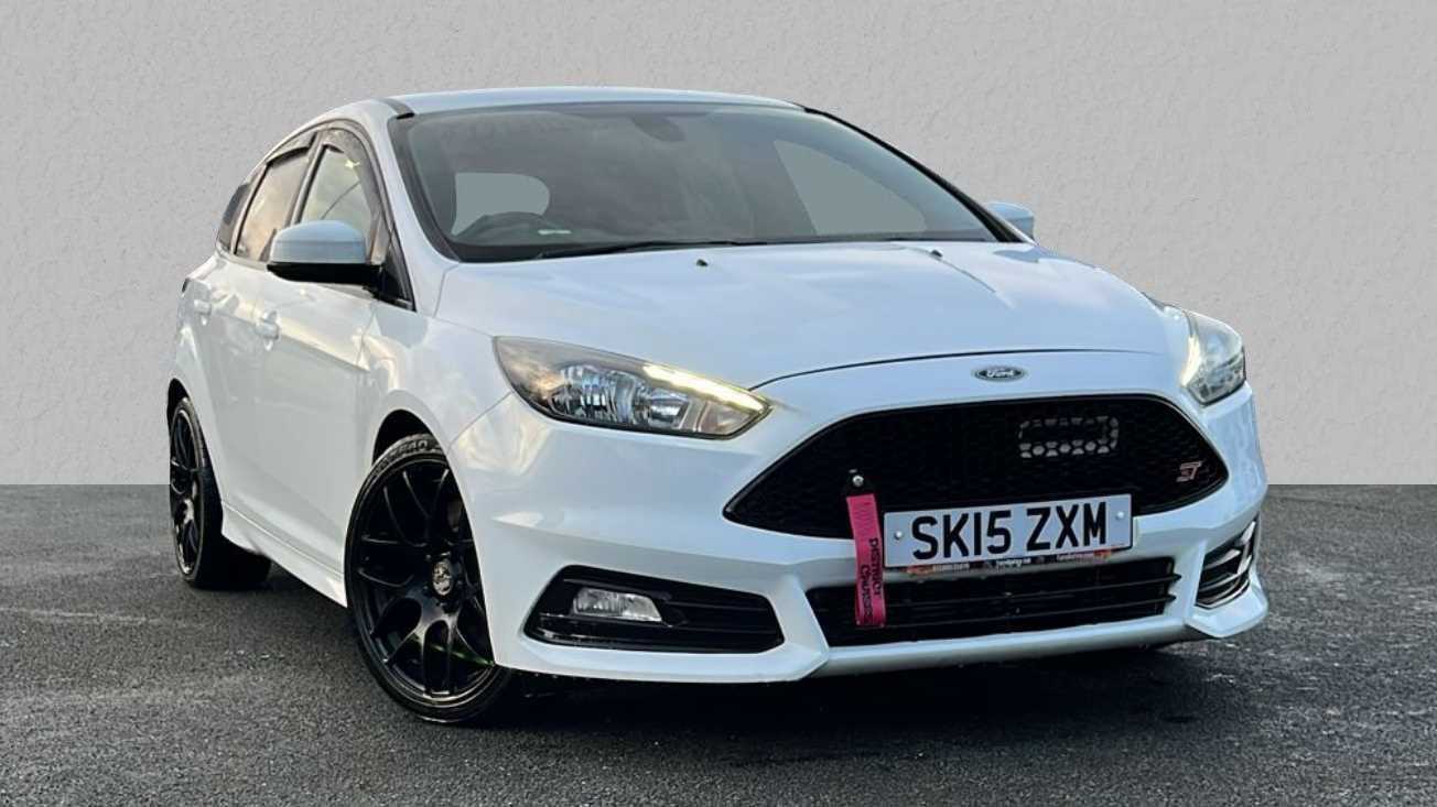 Main listing image - Ford Focus ST