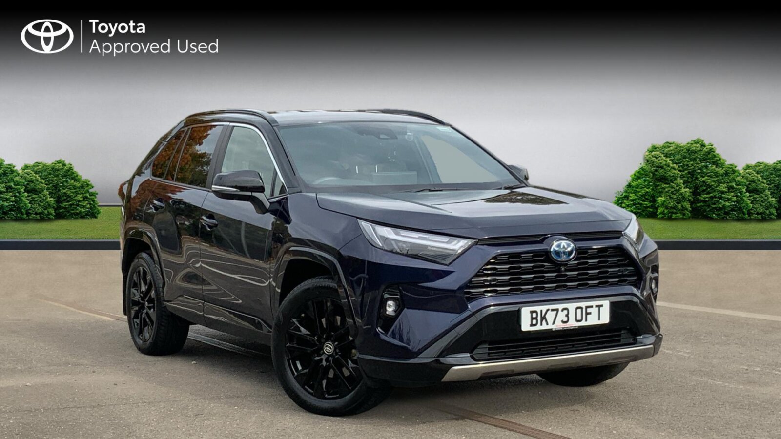 Main listing image - Toyota RAV4