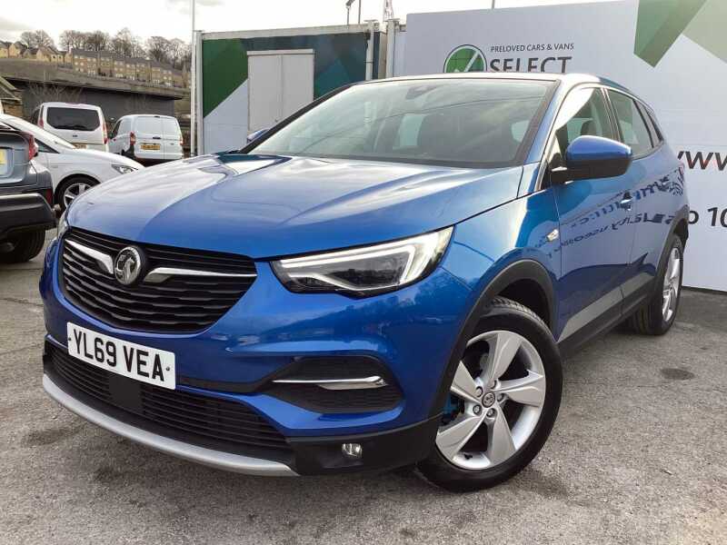 Main listing image - Vauxhall Grandland X