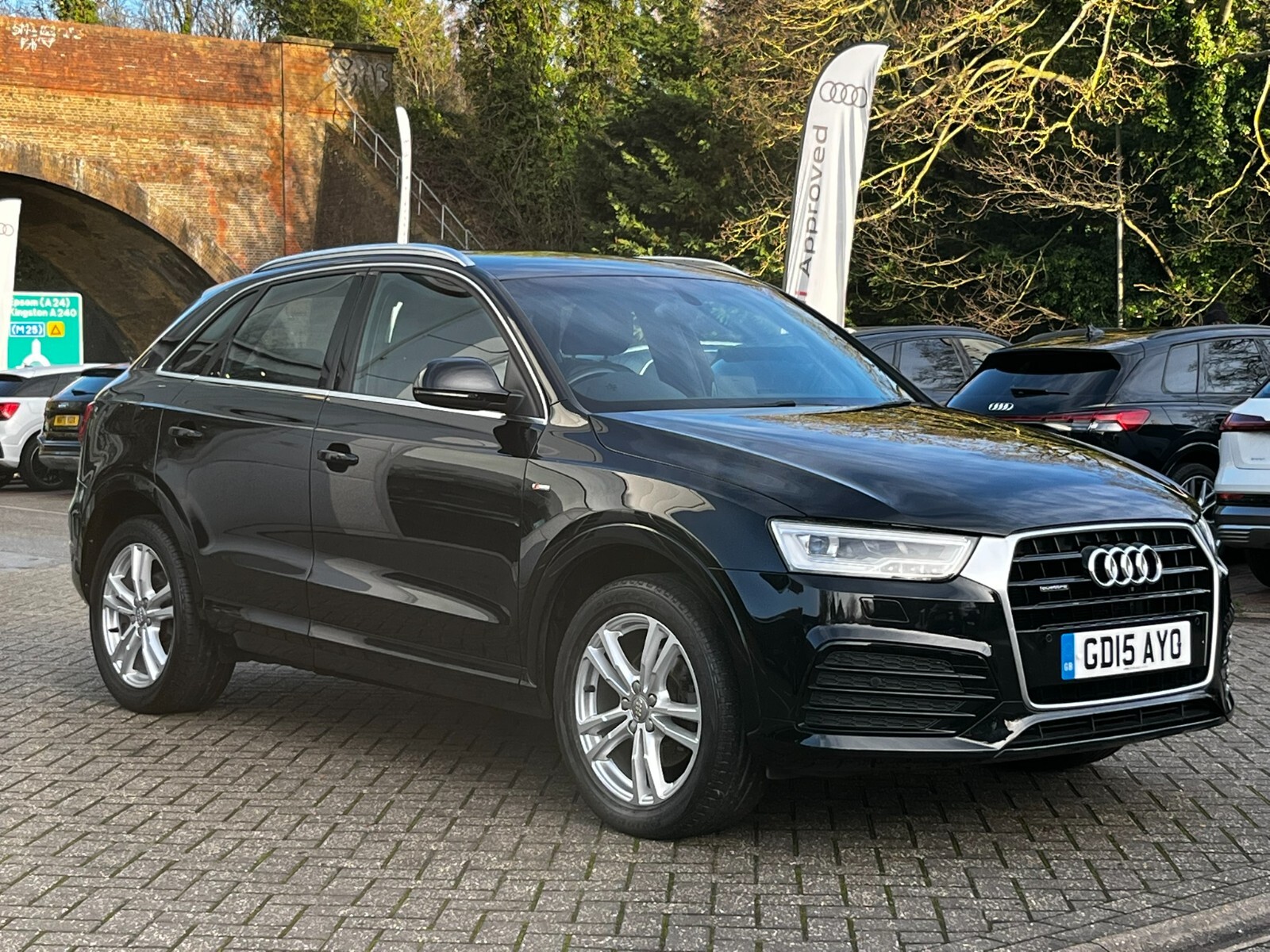 Main listing image - Audi Q3