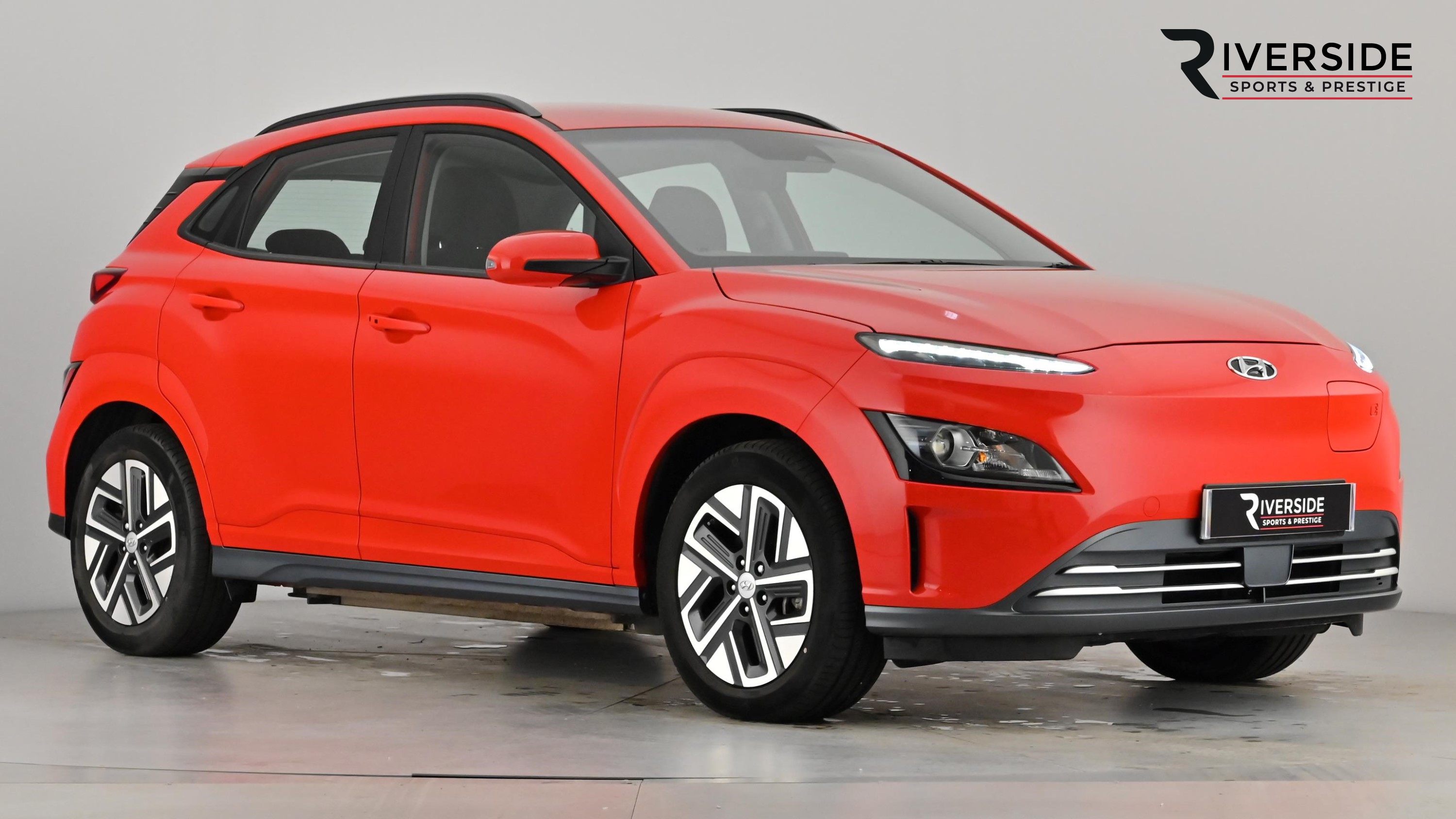 Main listing image - Hyundai Kona Electric