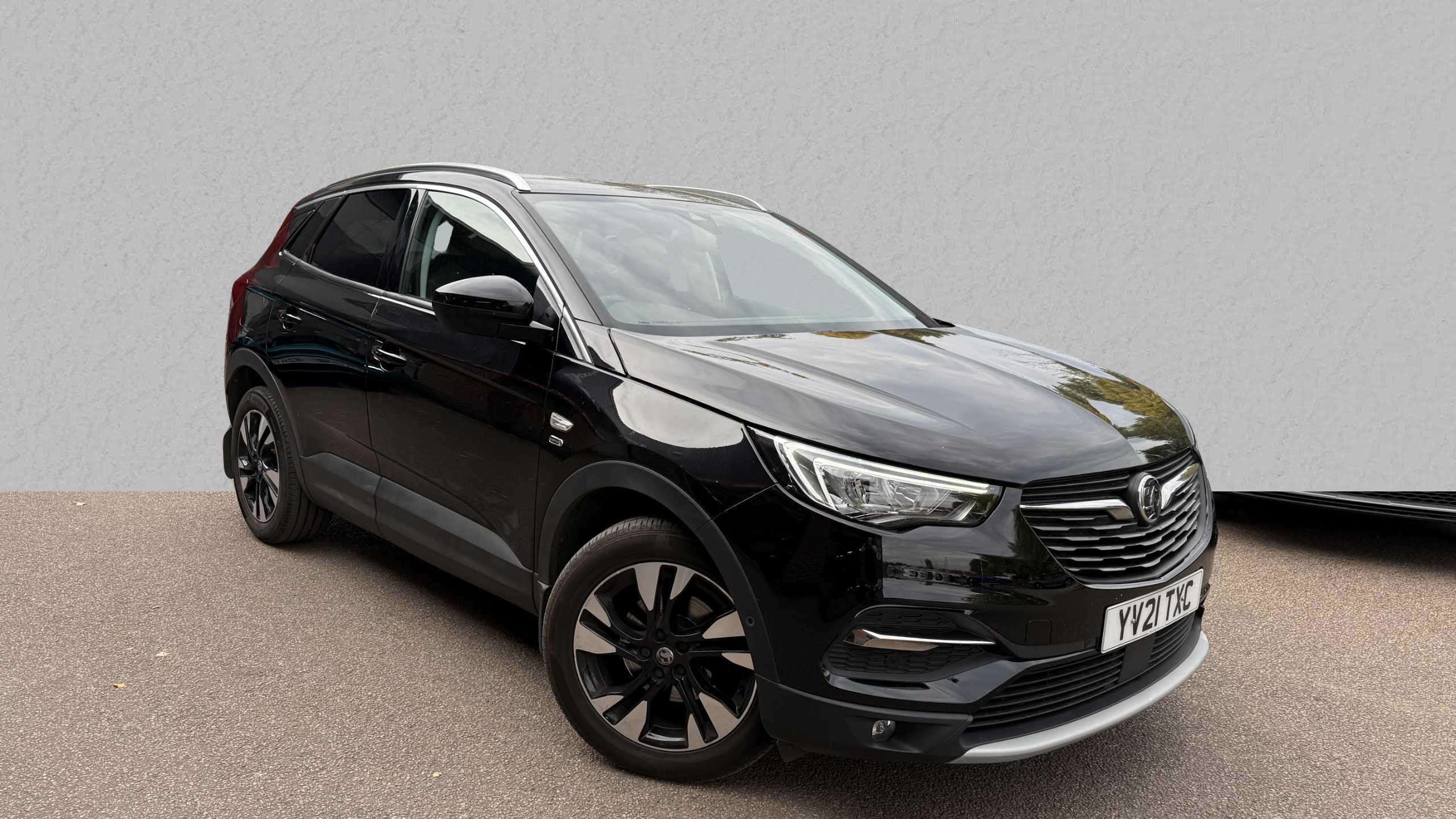 Main listing image - Vauxhall Grandland X