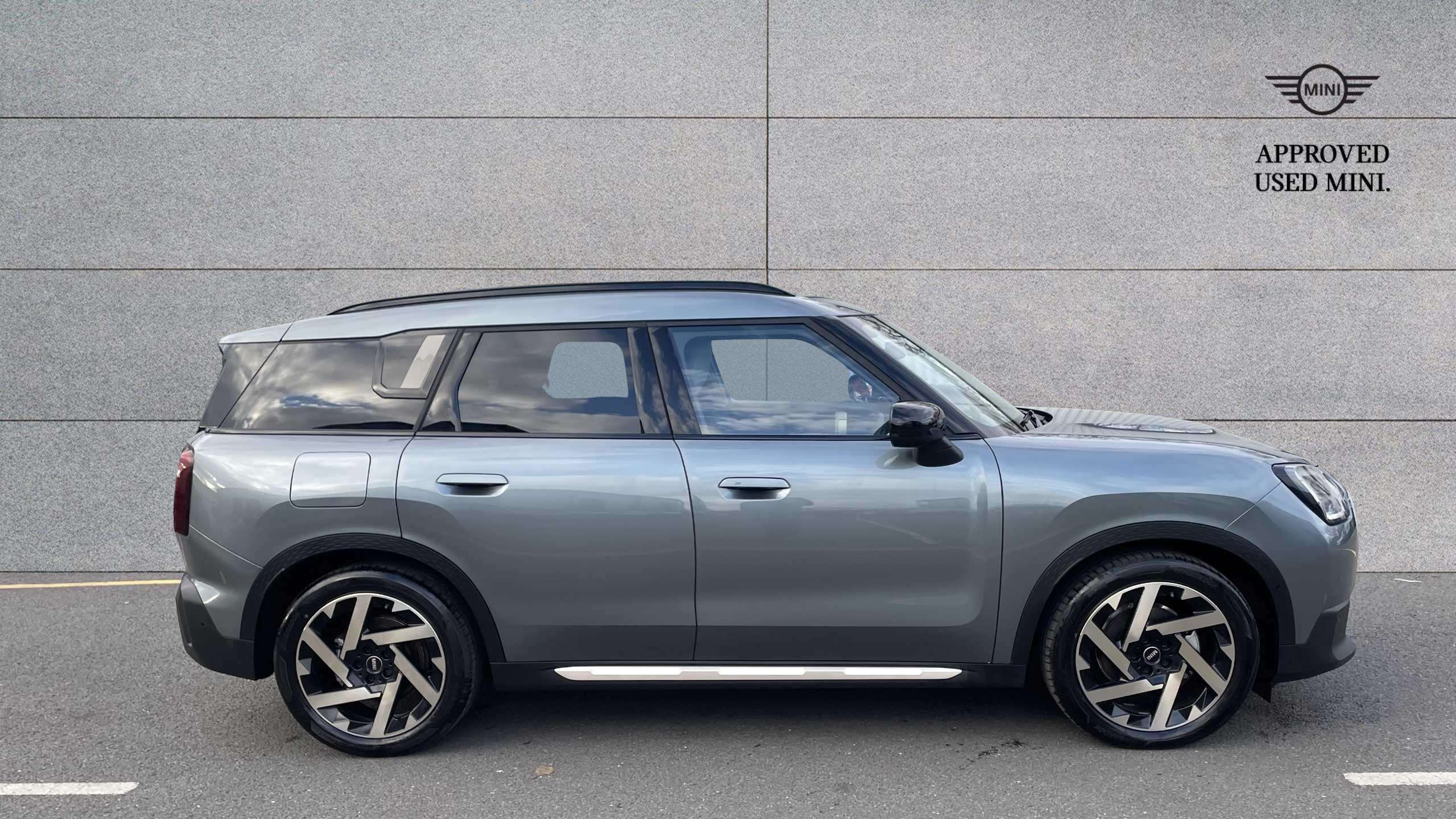 Main listing image - MINI Countryman