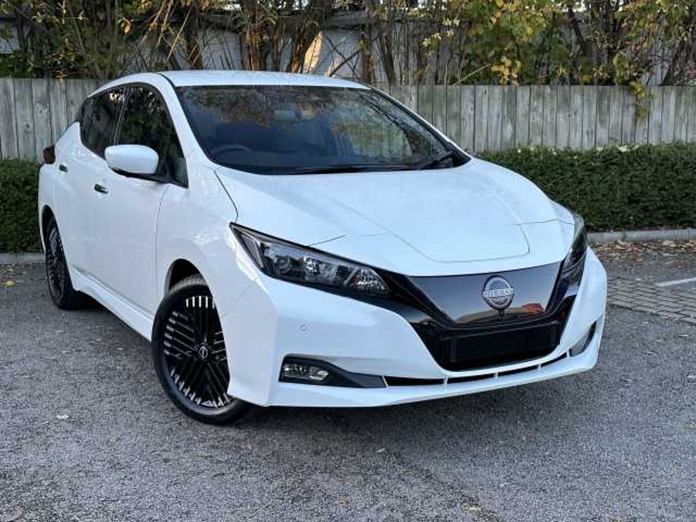 Main listing image - Nissan Leaf