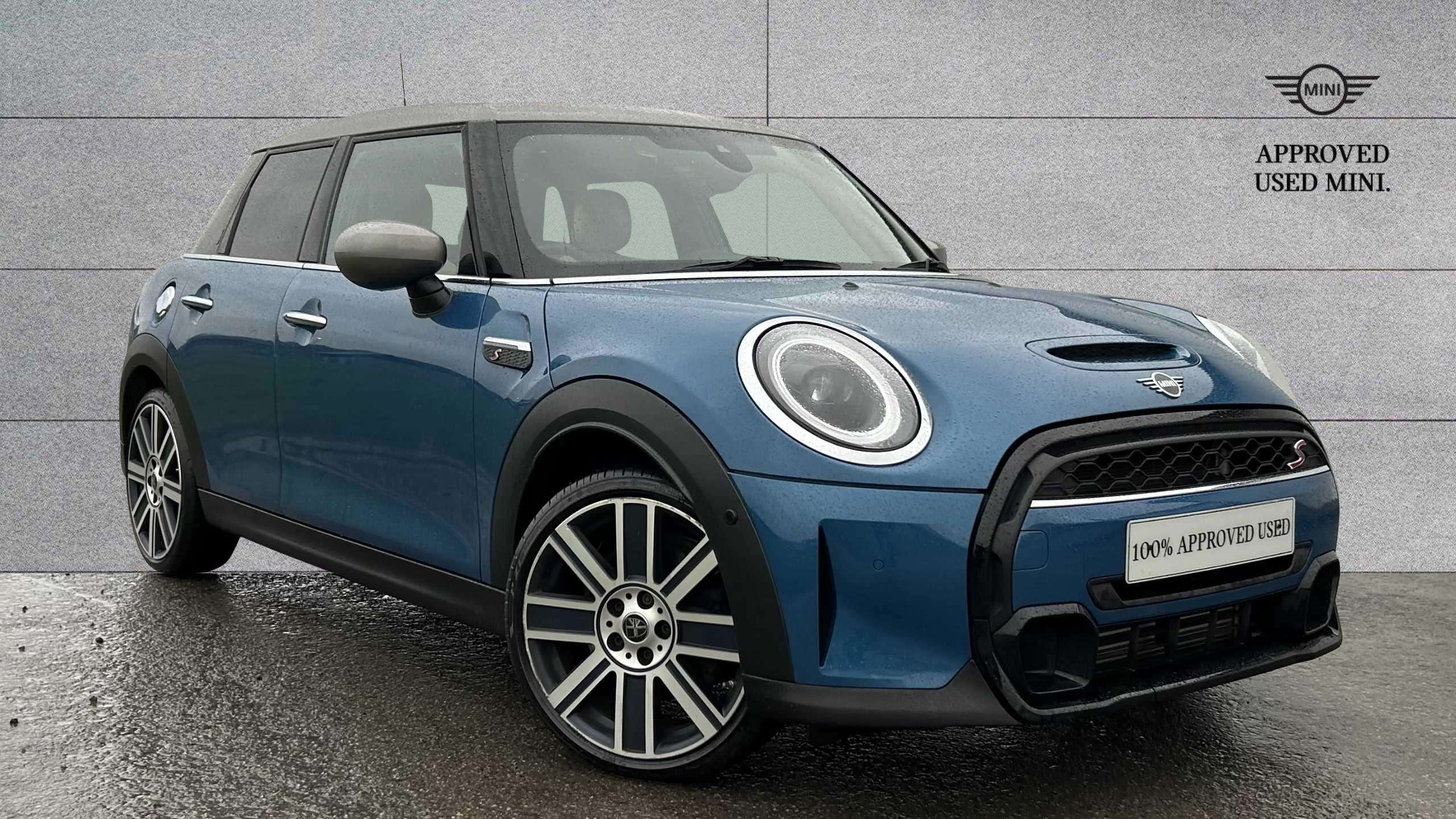 Main listing image - MINI Hatchback 5dr