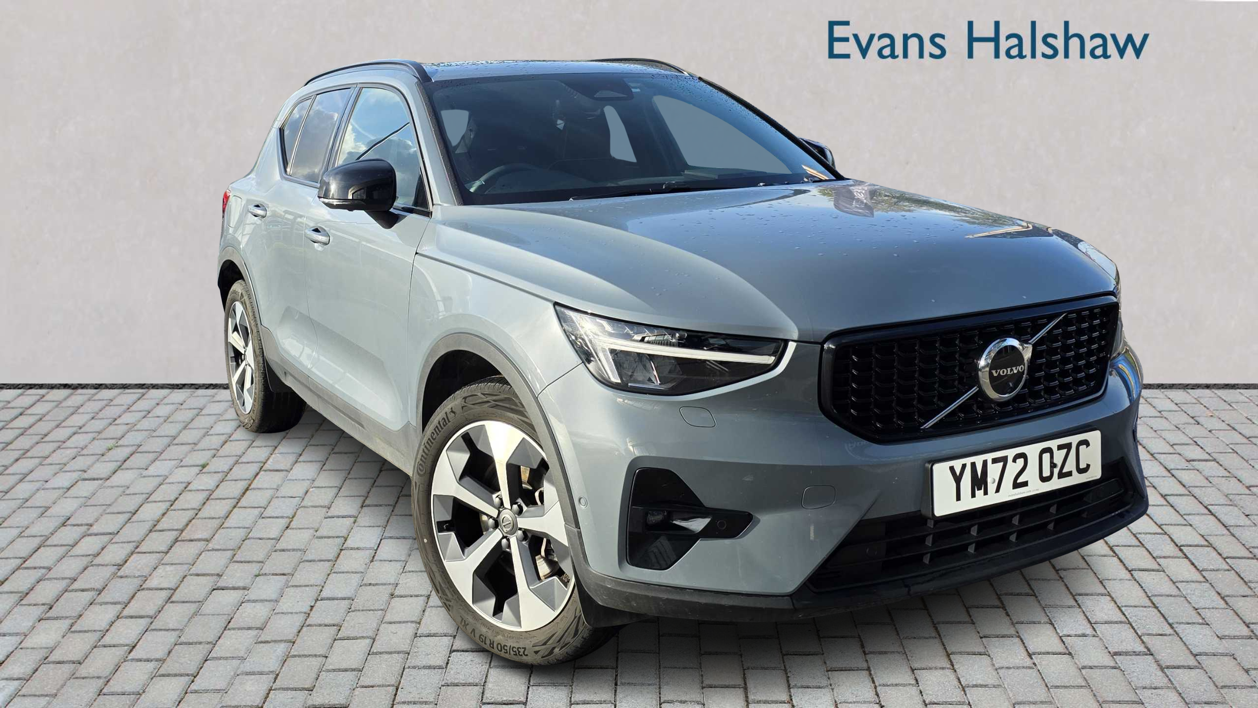 Main listing image - Volvo XC40