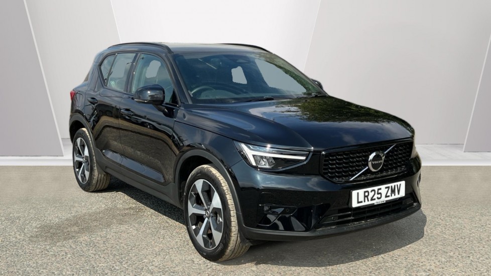 Main listing image - Volvo XC40