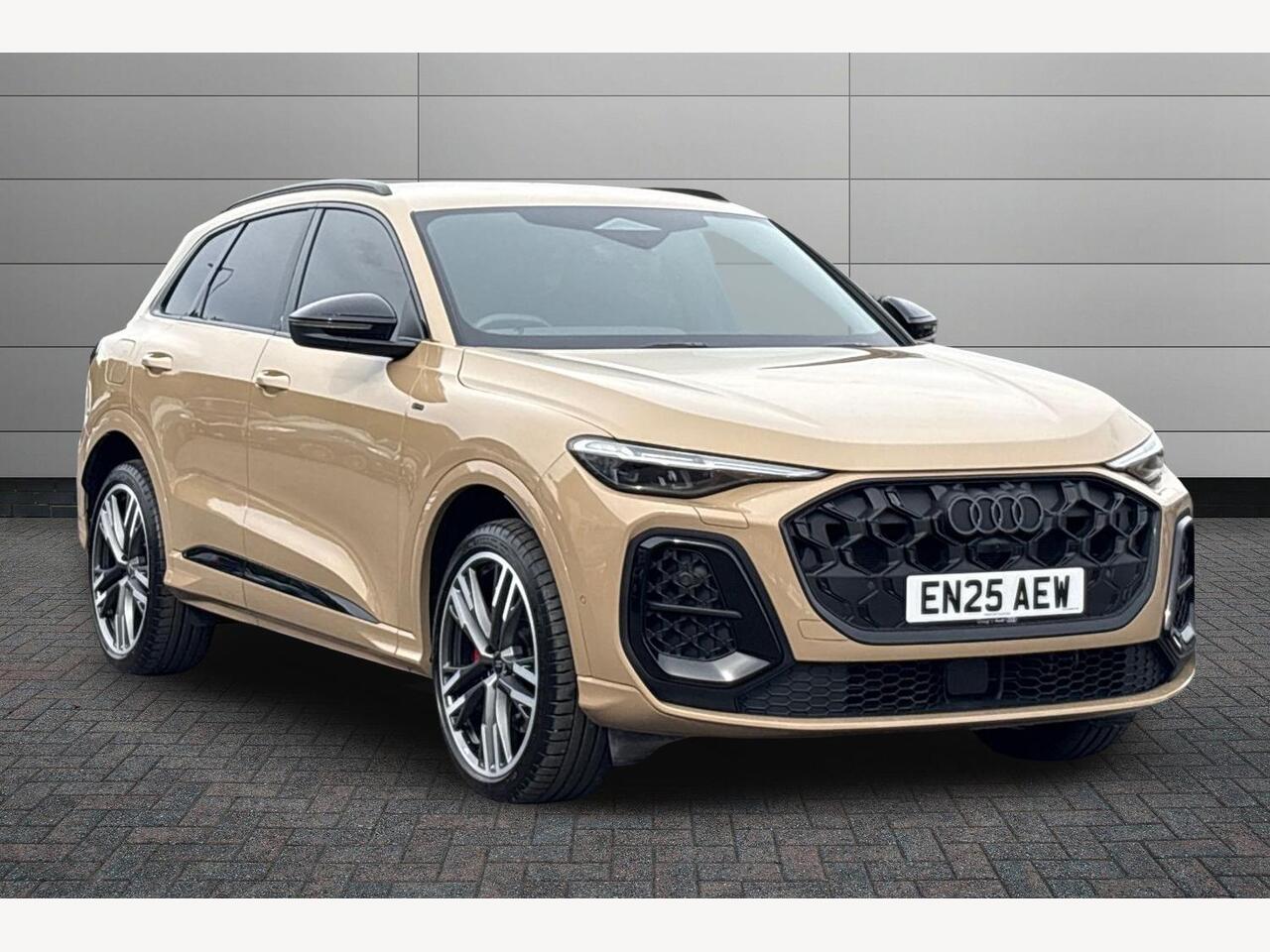 Main listing image - Audi Q5