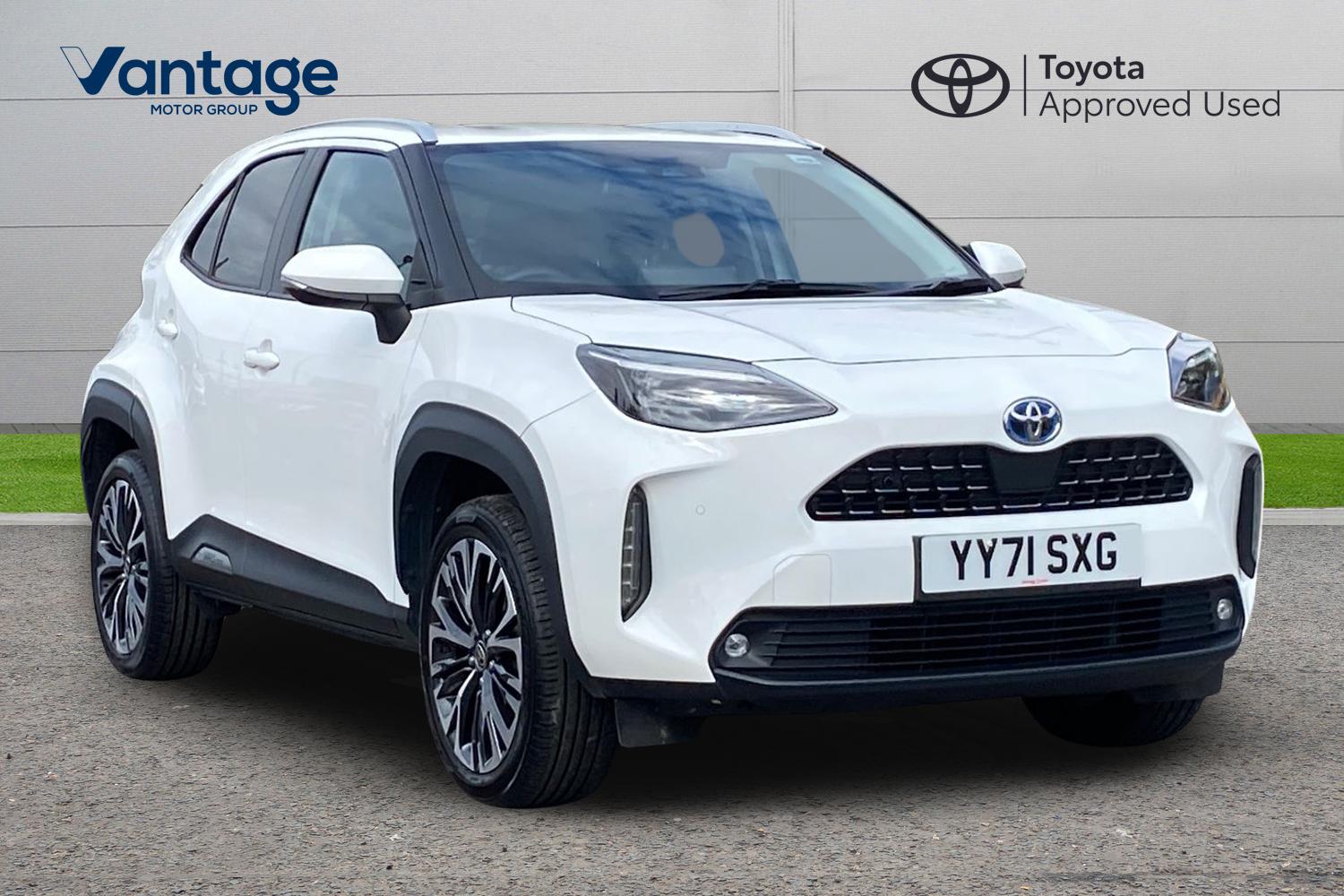 Main listing image - Toyota Yaris Cross