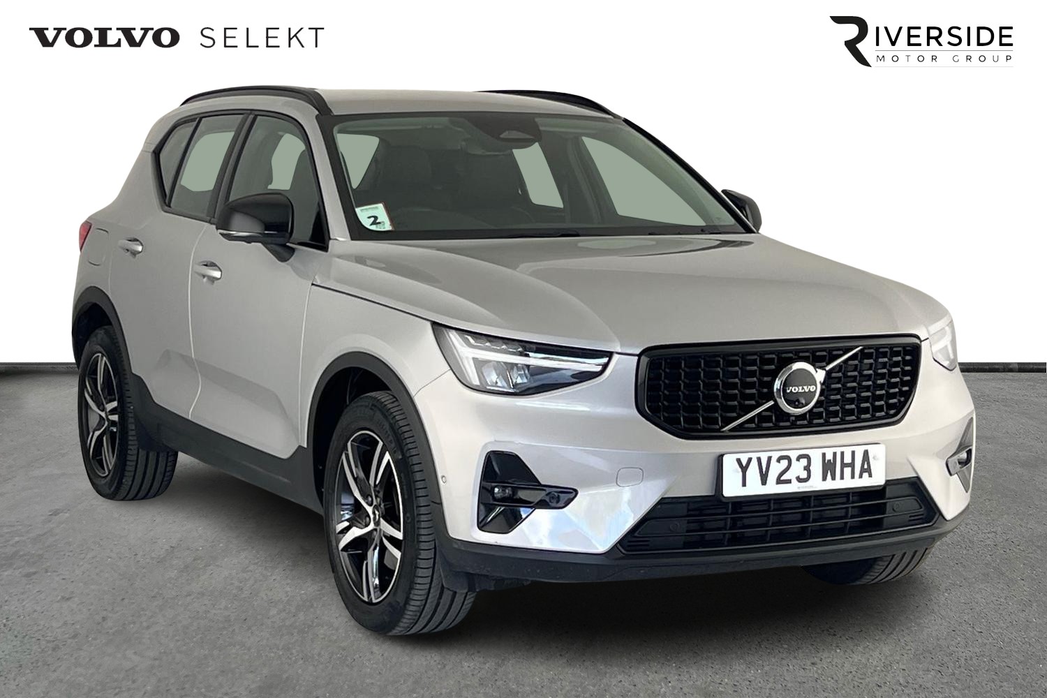 Main listing image - Volvo XC40