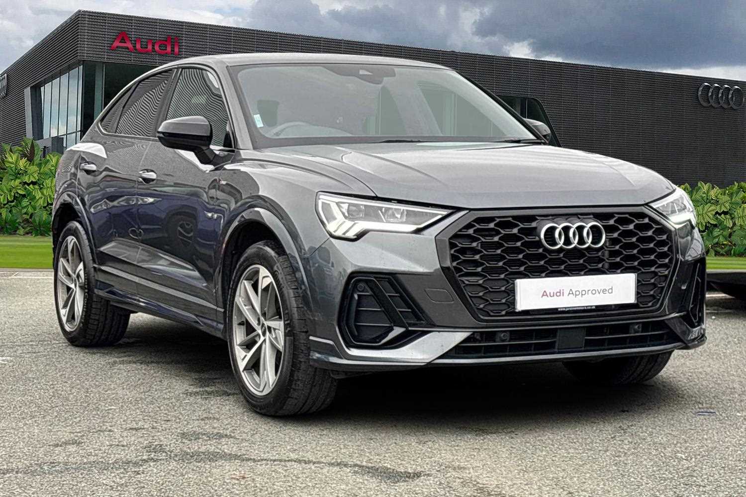 Main listing image - Audi Q3