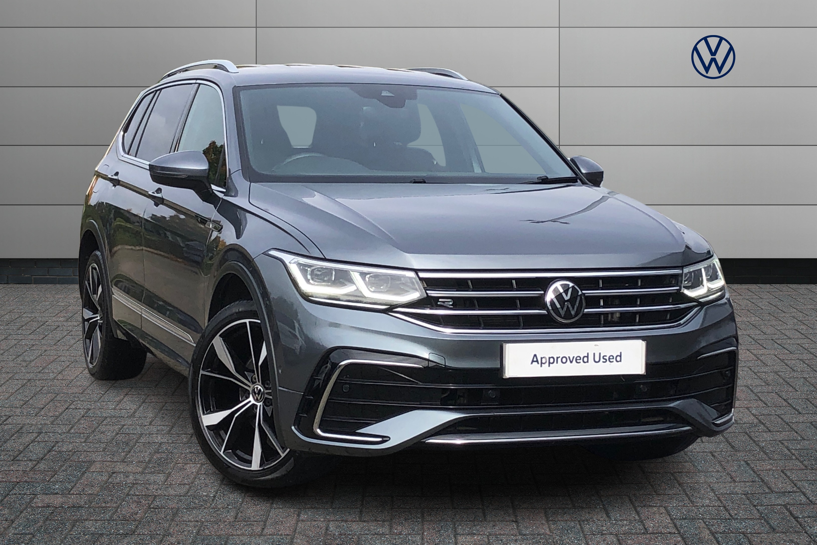 Main listing image - Volkswagen Tiguan Allspace