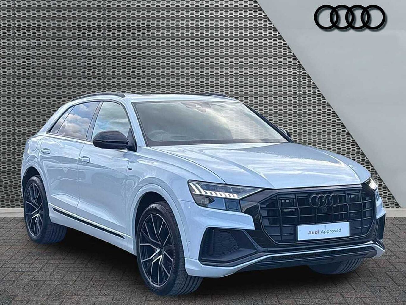 Main listing image - Audi Q8