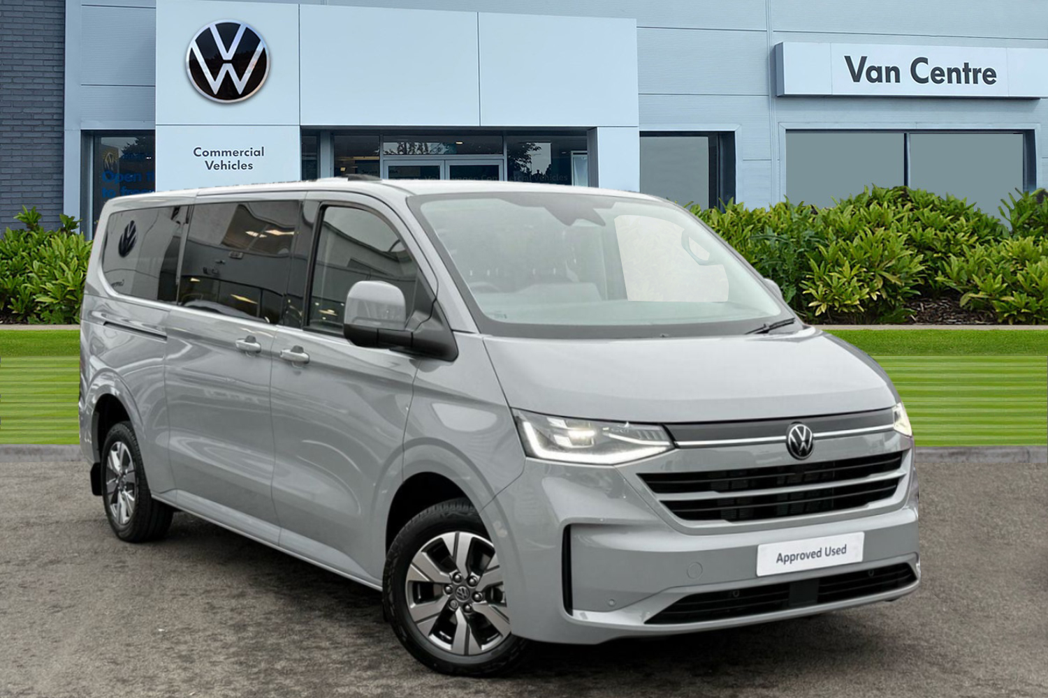 Main listing image - Volkswagen Transporter Shuttle