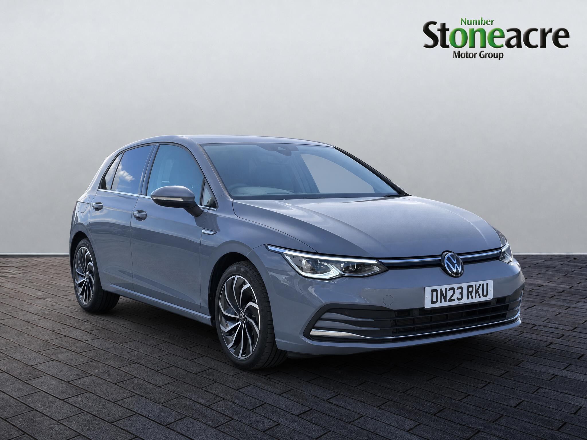 Main listing image - Volkswagen Golf