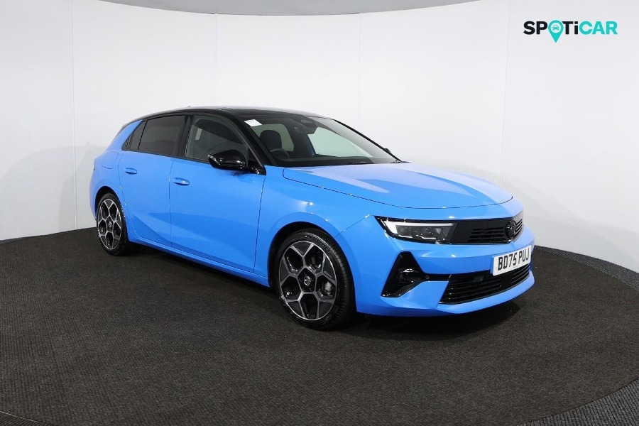 Main listing image - Vauxhall Astra