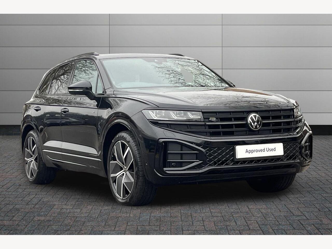 Main listing image - Volkswagen Touareg