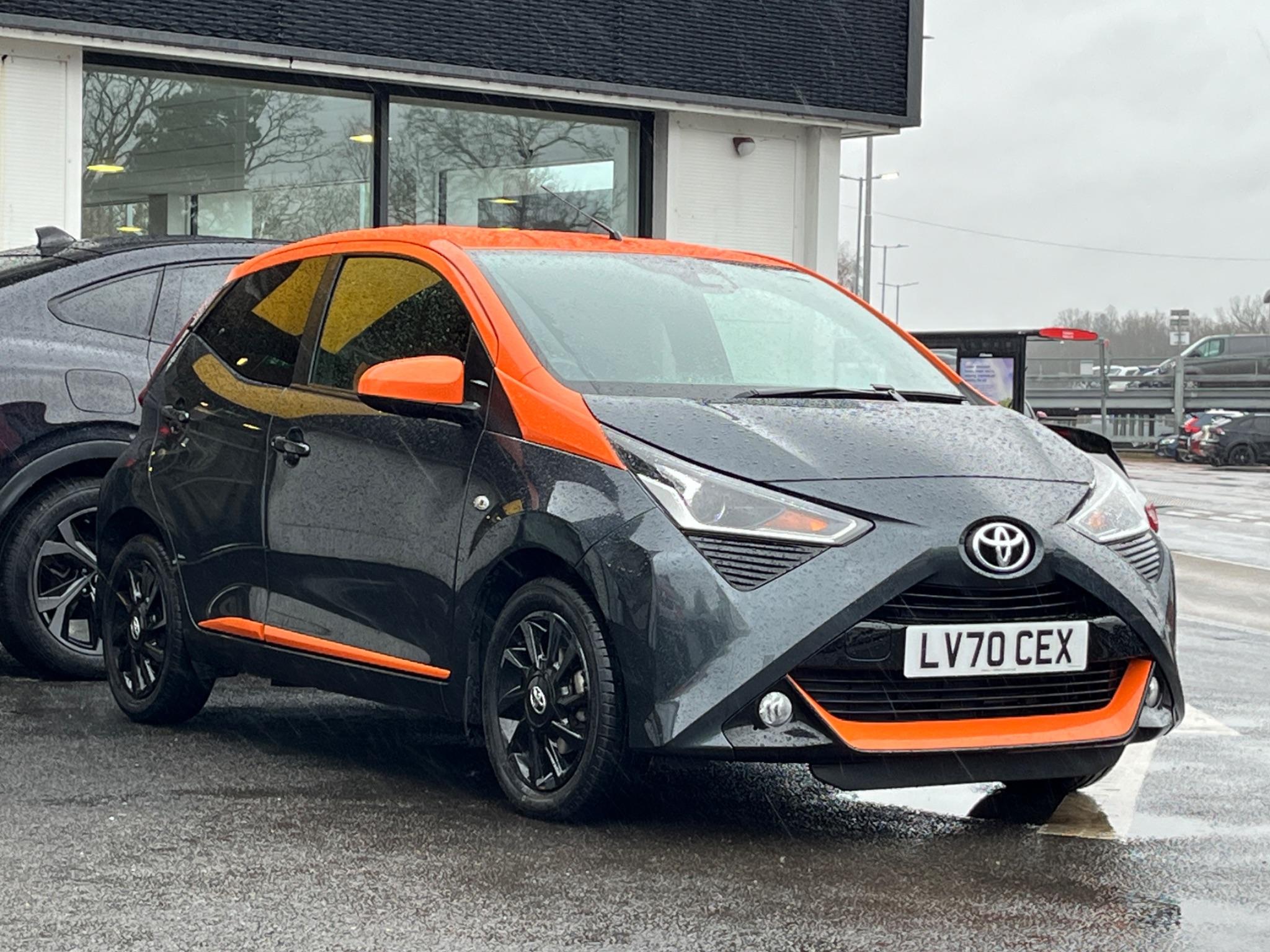 Main listing image - Toyota Aygo