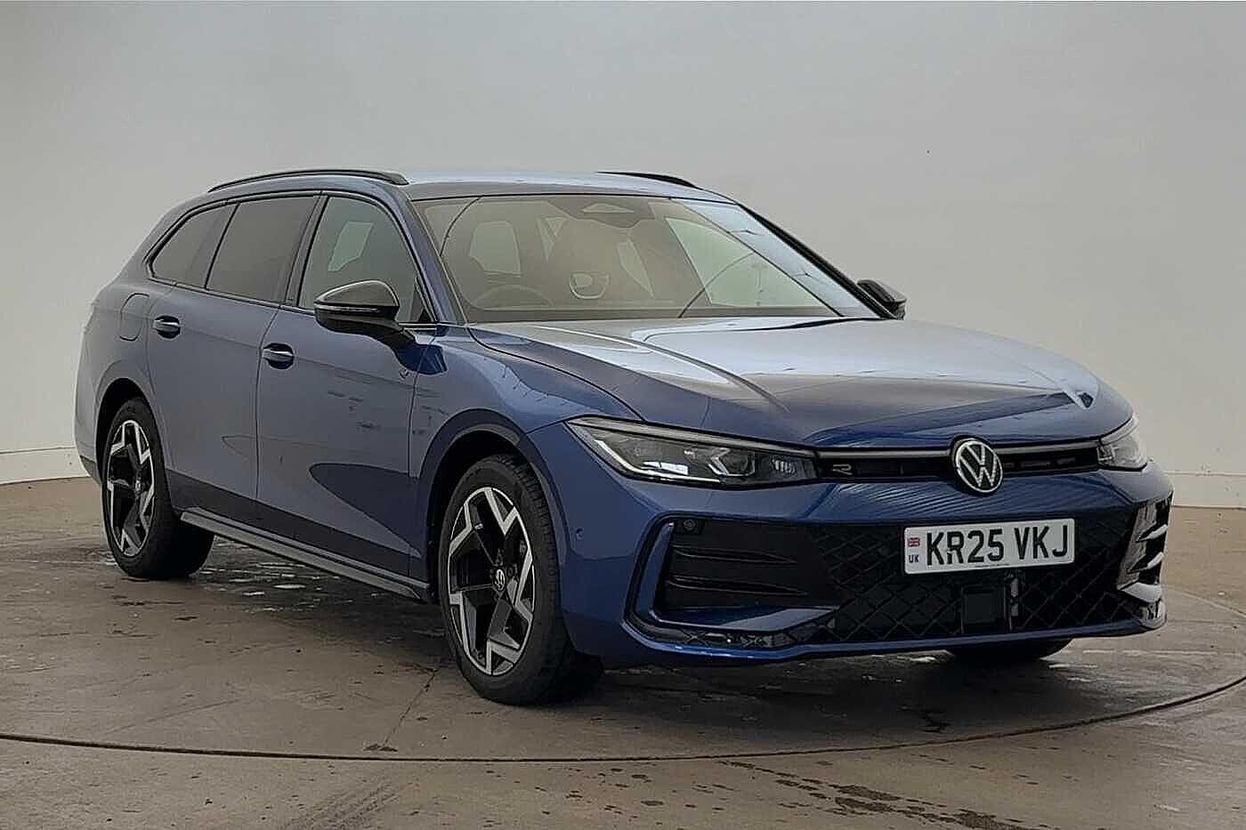 Main listing image - Volkswagen Passat Estate